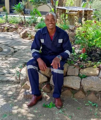 junior bright landscaping business card (1)